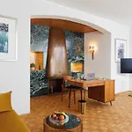 Hotel Excelsior